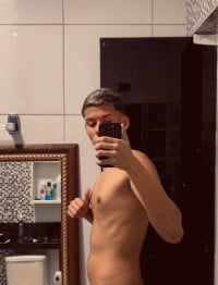 Pirocudo023e's webcam live show