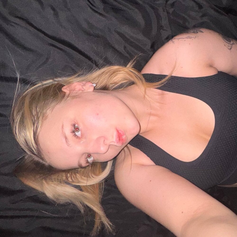 sleekcams.com _k1ra_s1n_ livesex profile in in-youur-dreams cams