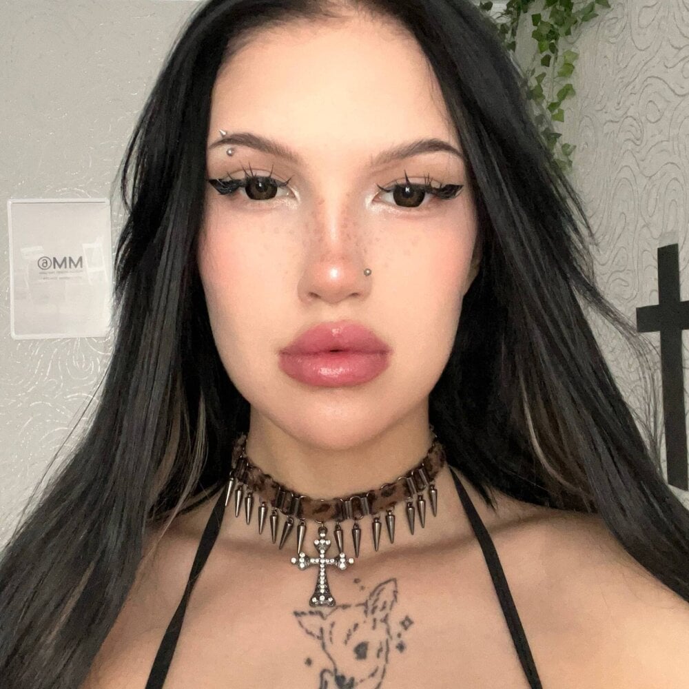 sleekcams.com sylira_fable livesex profile in pol cams