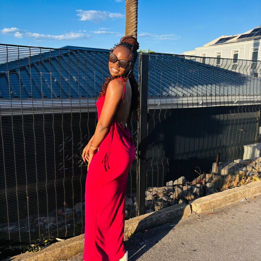 mega-camsex.com nadia0304 livesex profile in house-by-the-road cams