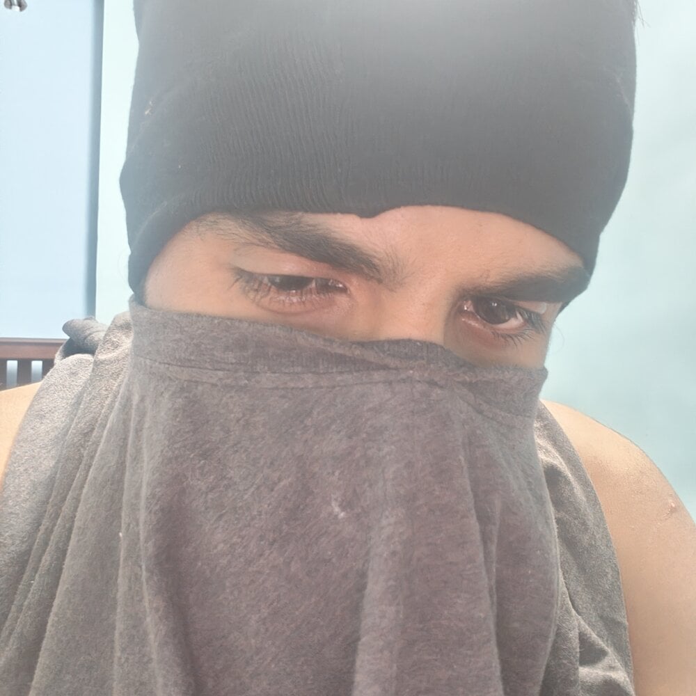 yoursbiswa's Offline XXX Chat