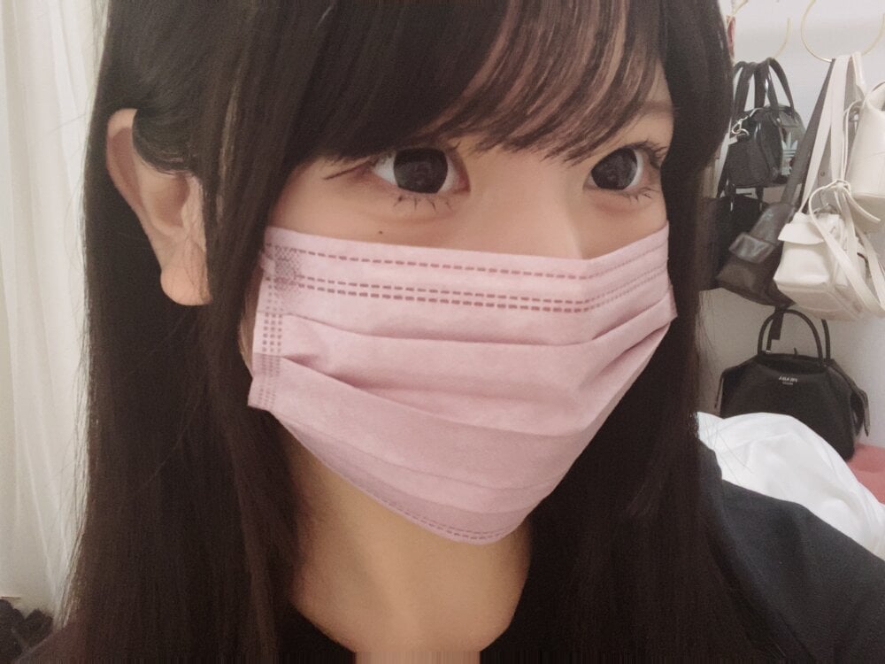 yuna_rin live cam model at StripChat