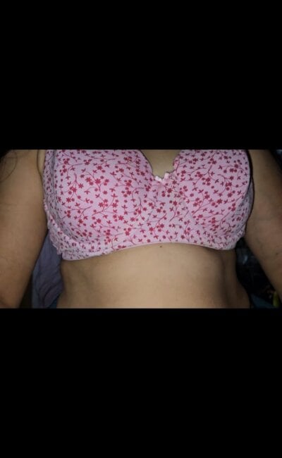 Indianhotwife639