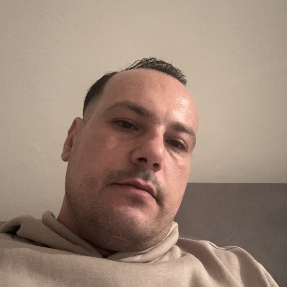 salvatore909 from stripchat