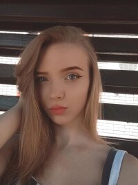 Blond_angel_sea's Offline XXX Chat