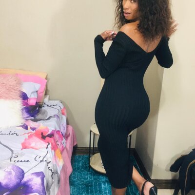 CurvyFlowerxx28 private show