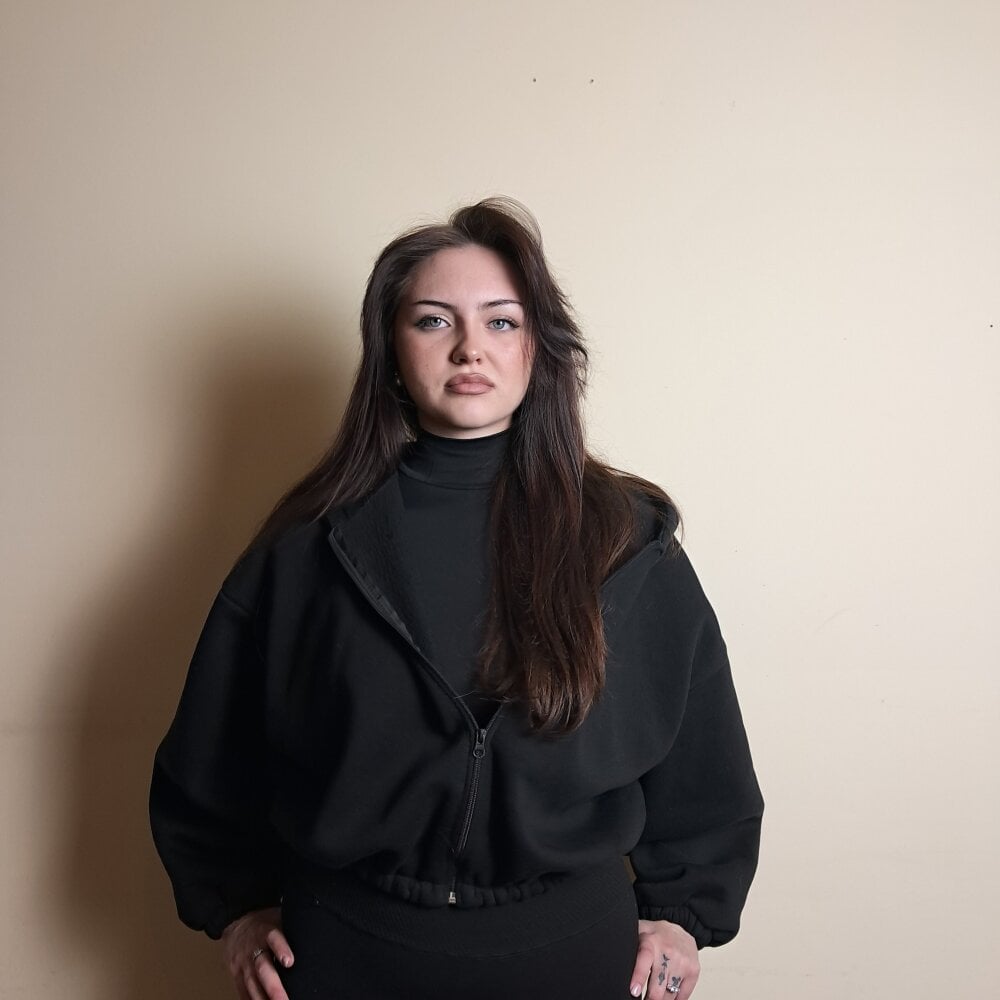 stripchat maudeburbage