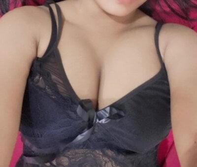 Sakshi_Sharma on StripChat