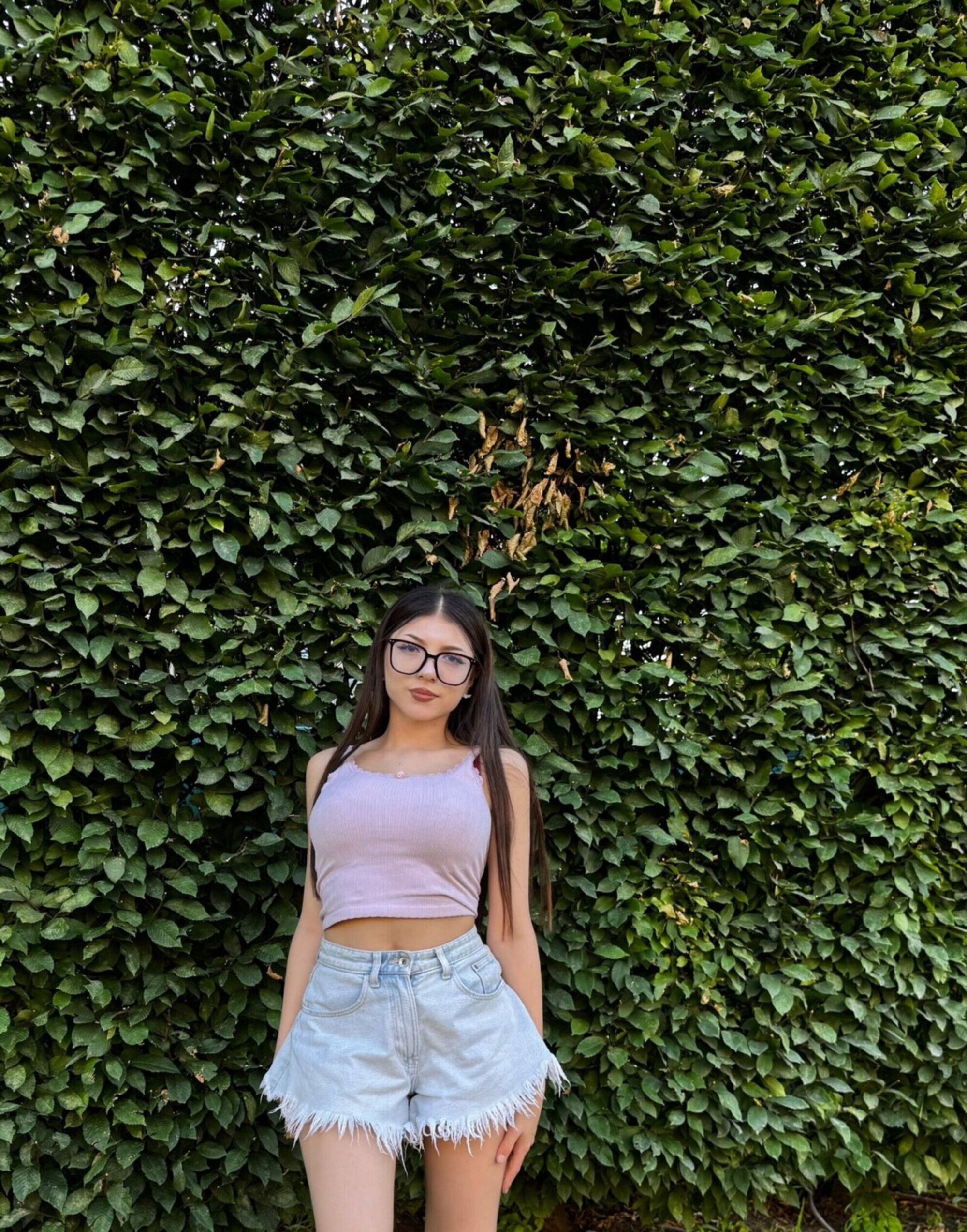 Pregnant_Medeline