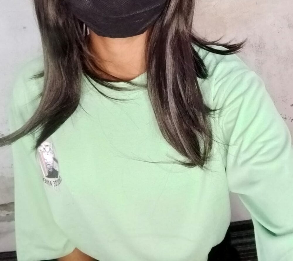 ur____puppet____doll's Offline Chat Room