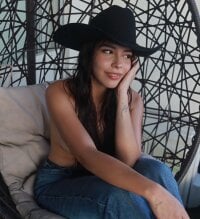 Crimsondoll_'s webcam live show