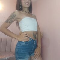 Elody_a_'s webcam live show