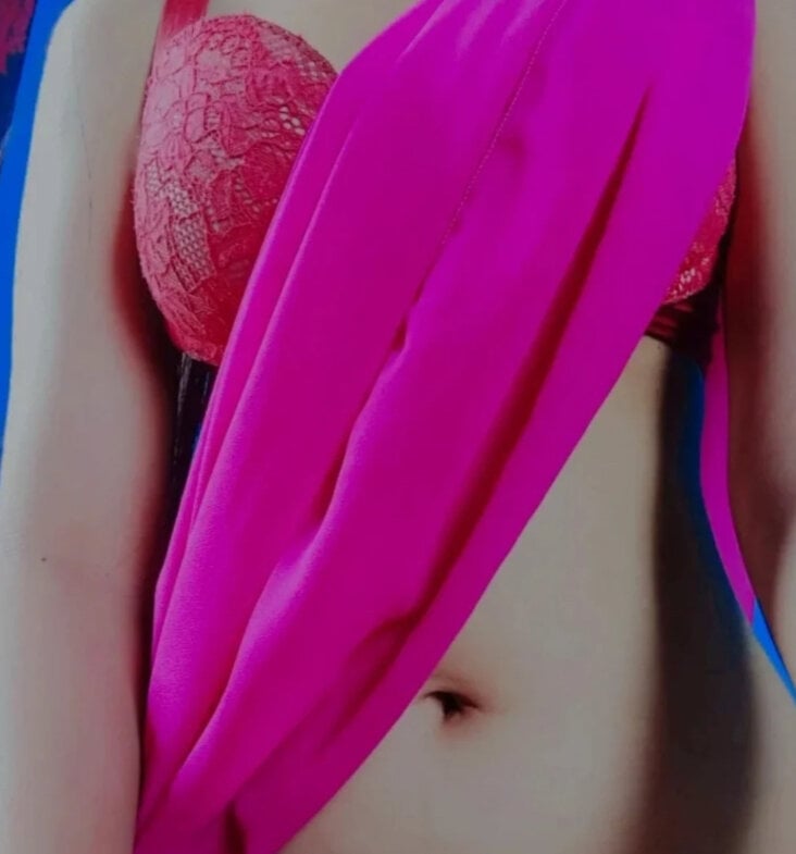 stripchat queen-_nazia webcam profile pic via sexchat-joy.com