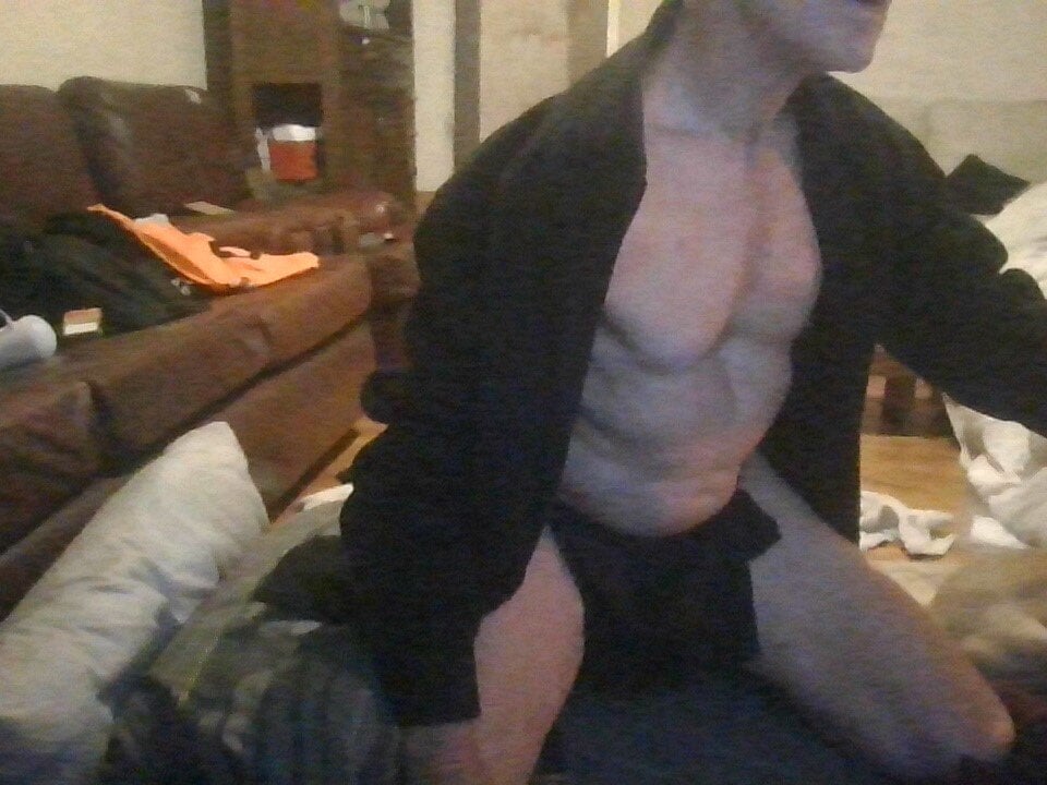 cumfunnery27's Offline XXX Chat