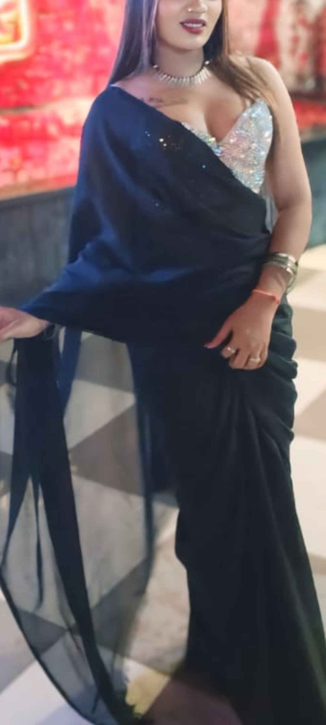 XXXNAVYA