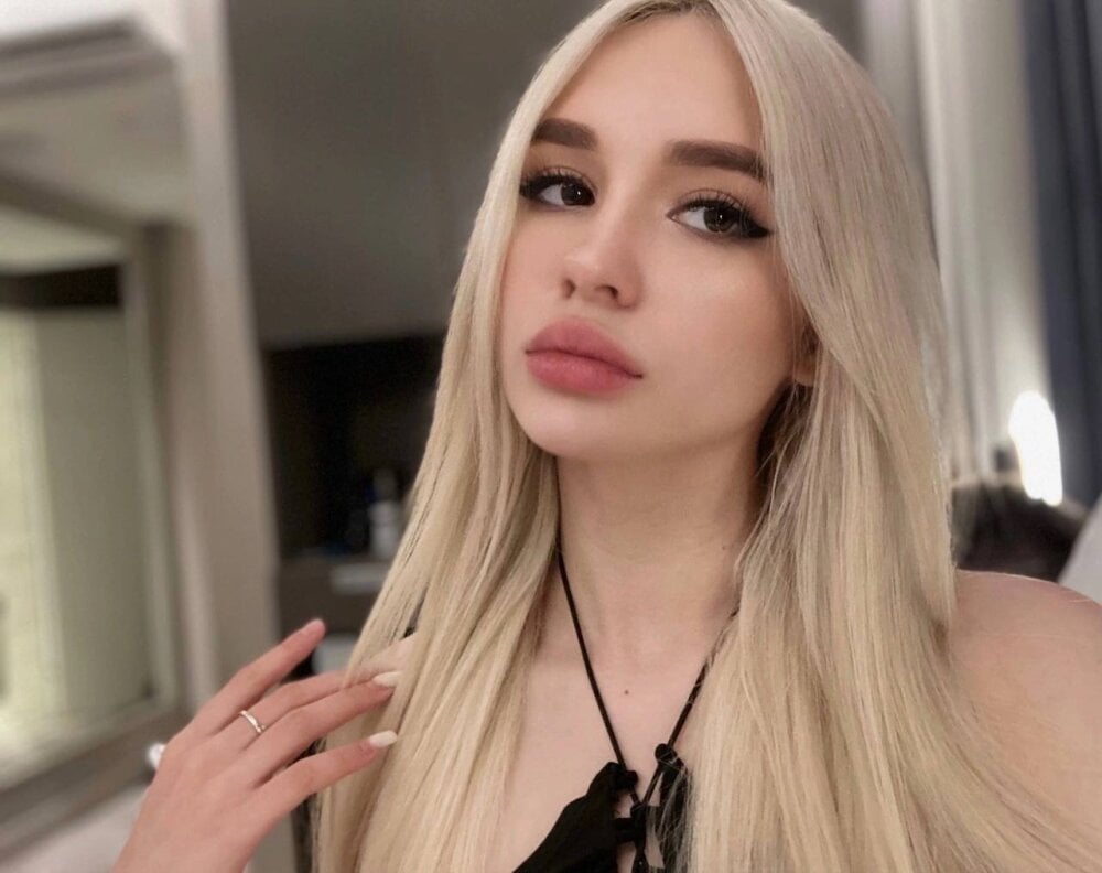 MollyArnold's Offline XXX Chat