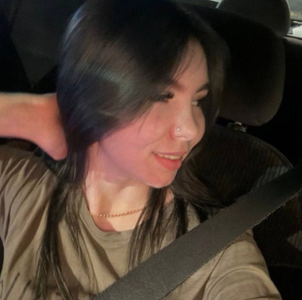 IzolaTyree 离线XXX聊天