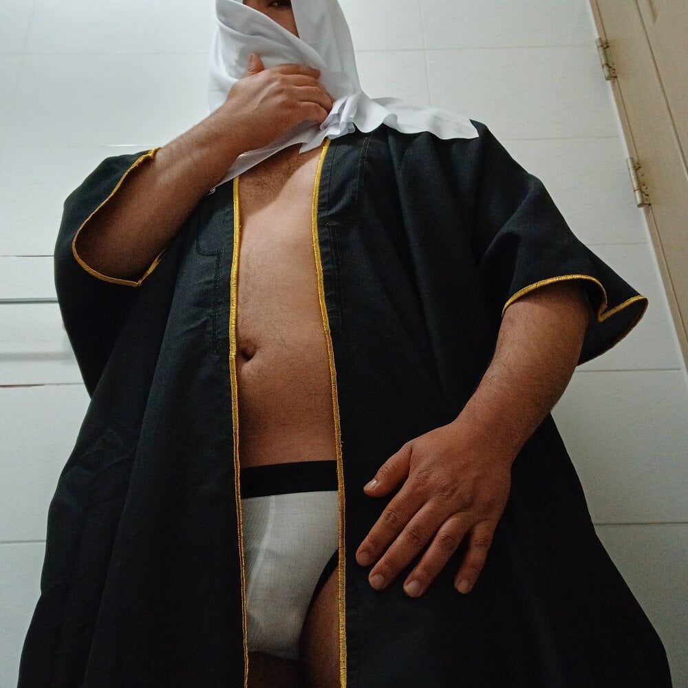 sheikhbandar06_09 from stripchat
