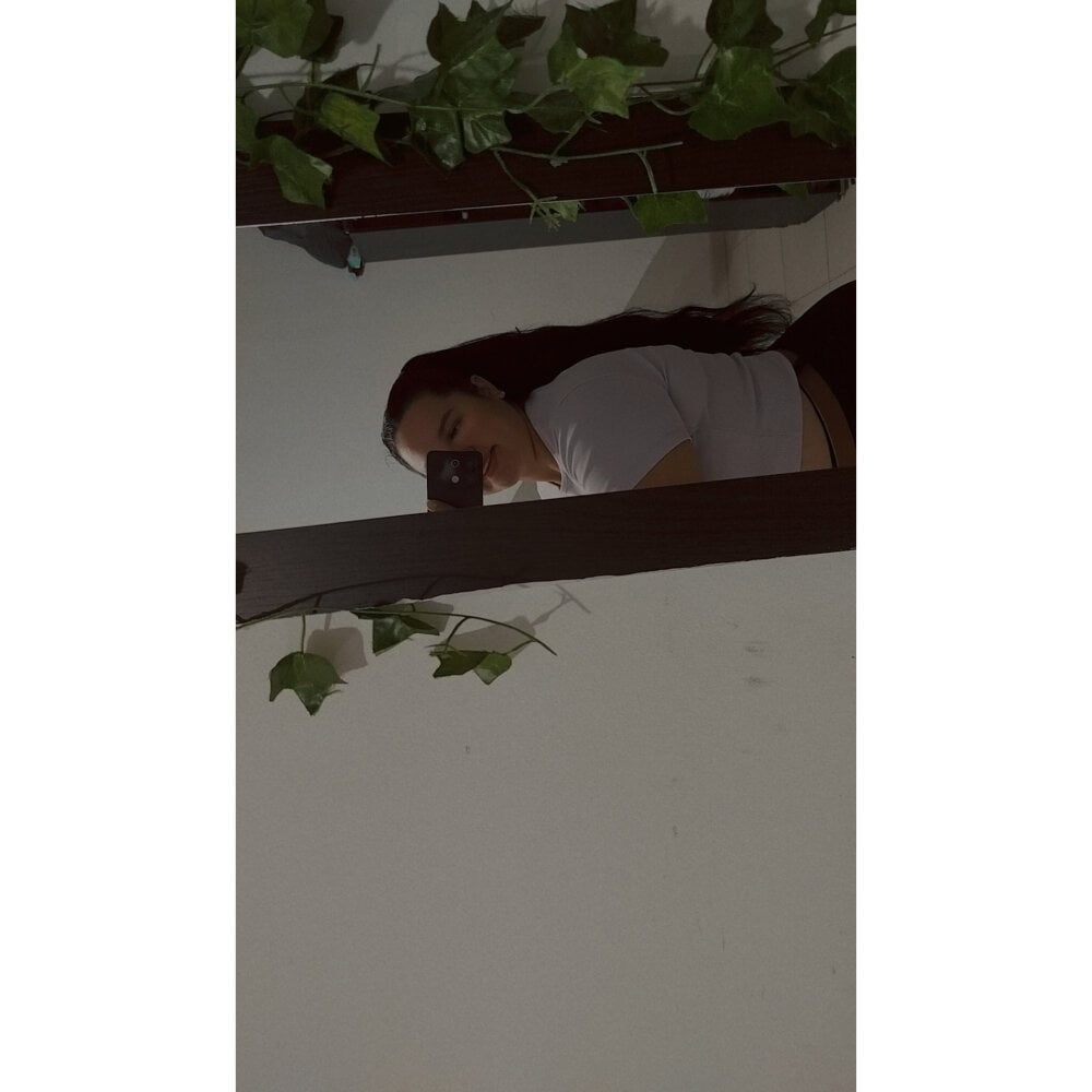 toly_ profile
