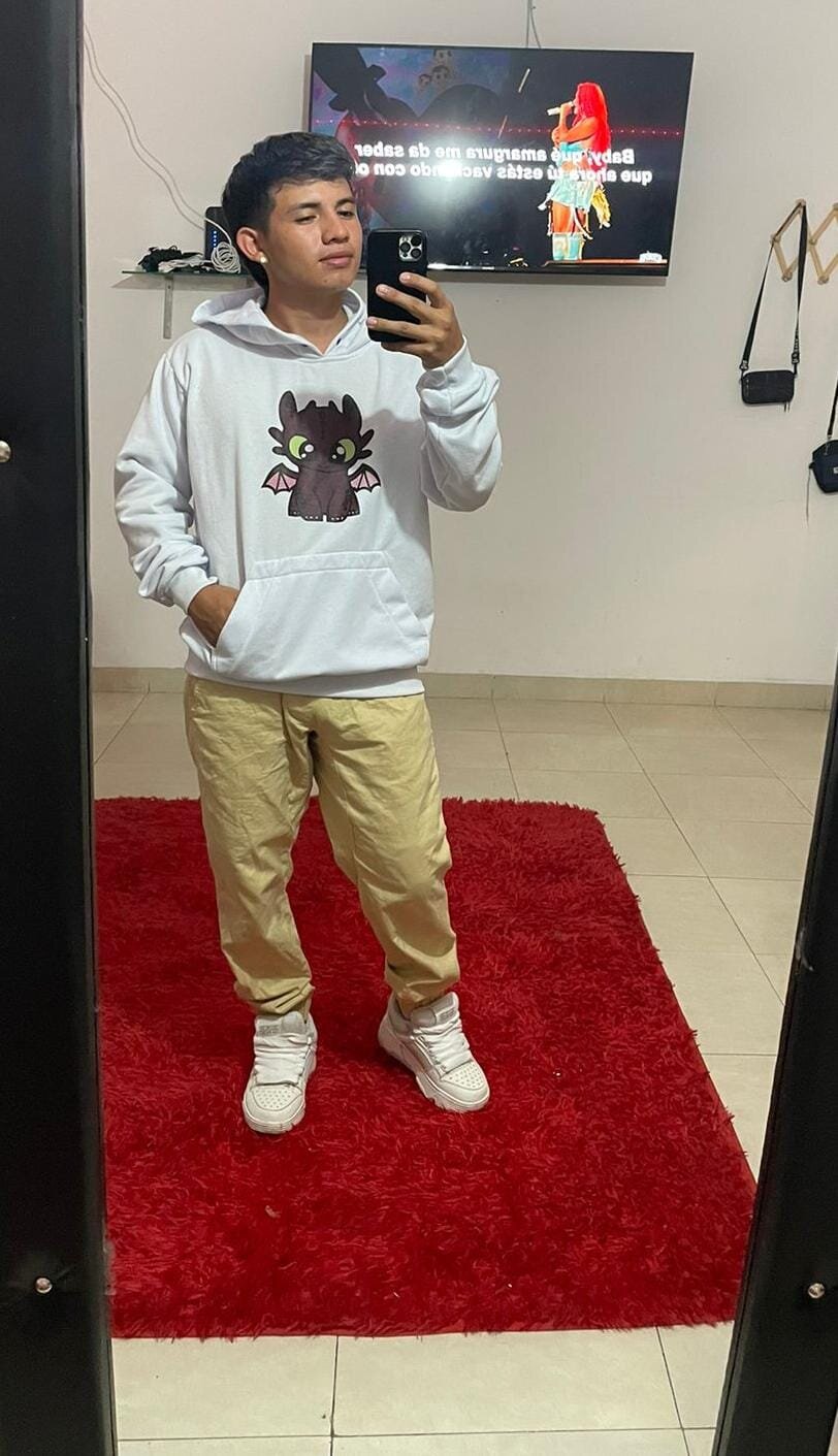 Alec_Cute19