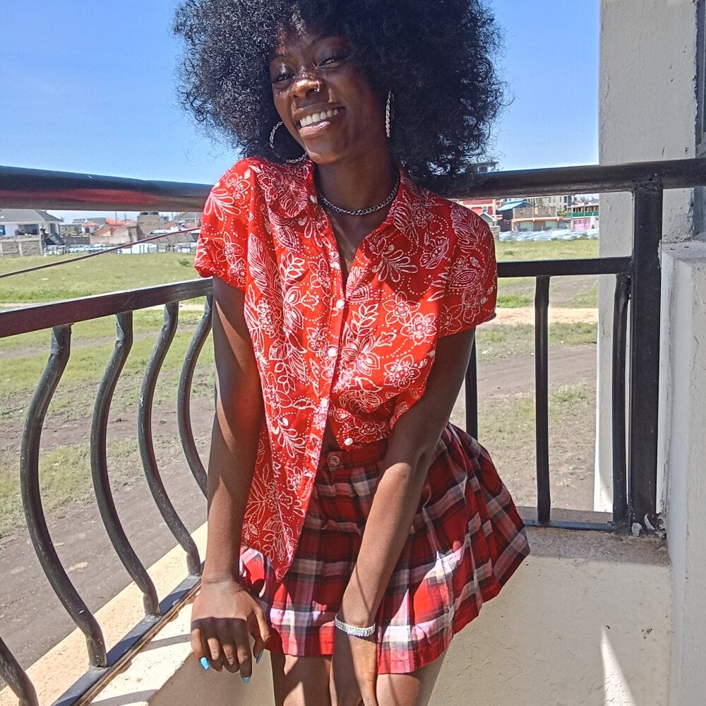 Live sex webcam photo for Chocolate_Barbie_ #289857635