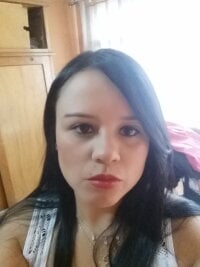 karlagiraldo629's Live Sex Cam Show