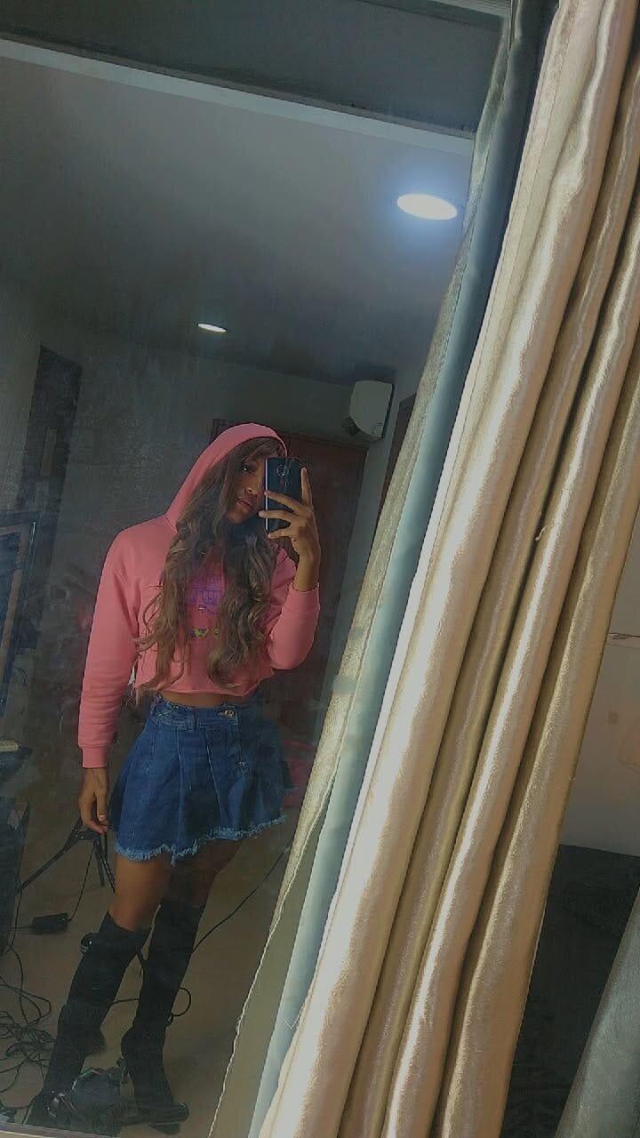 _SAMANTHA_QUEEN_