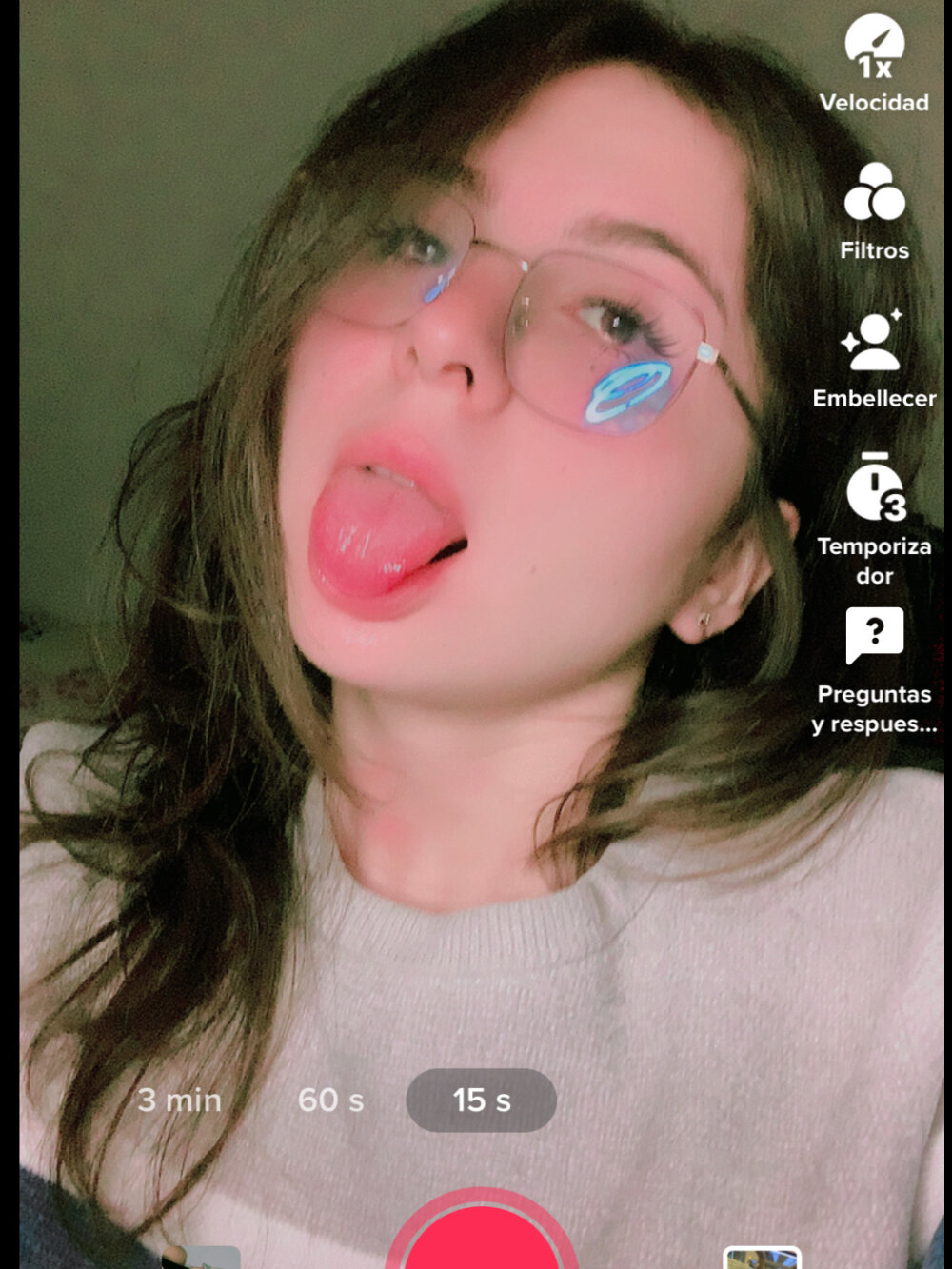 Rachell_x21's Offline XXX Chat