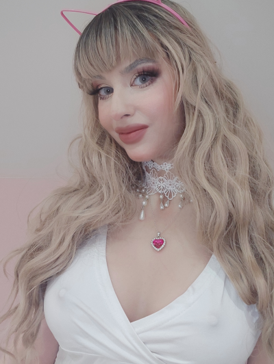 livesex.fan Sweet_Chloeee livesex profile in grey-hair cams