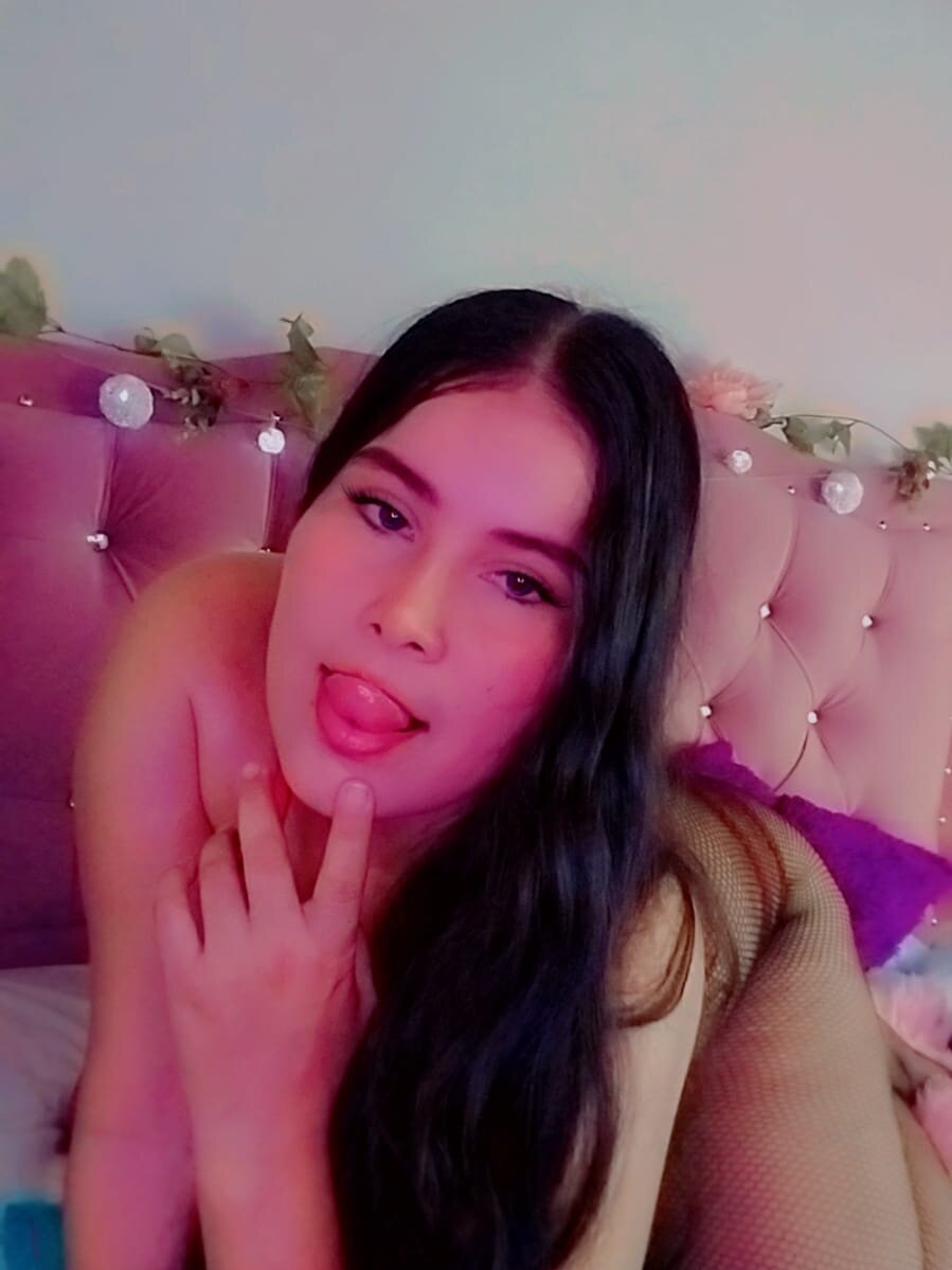 emy_fox1 profile