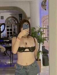 Sara_bakerr's Offline Chat Room