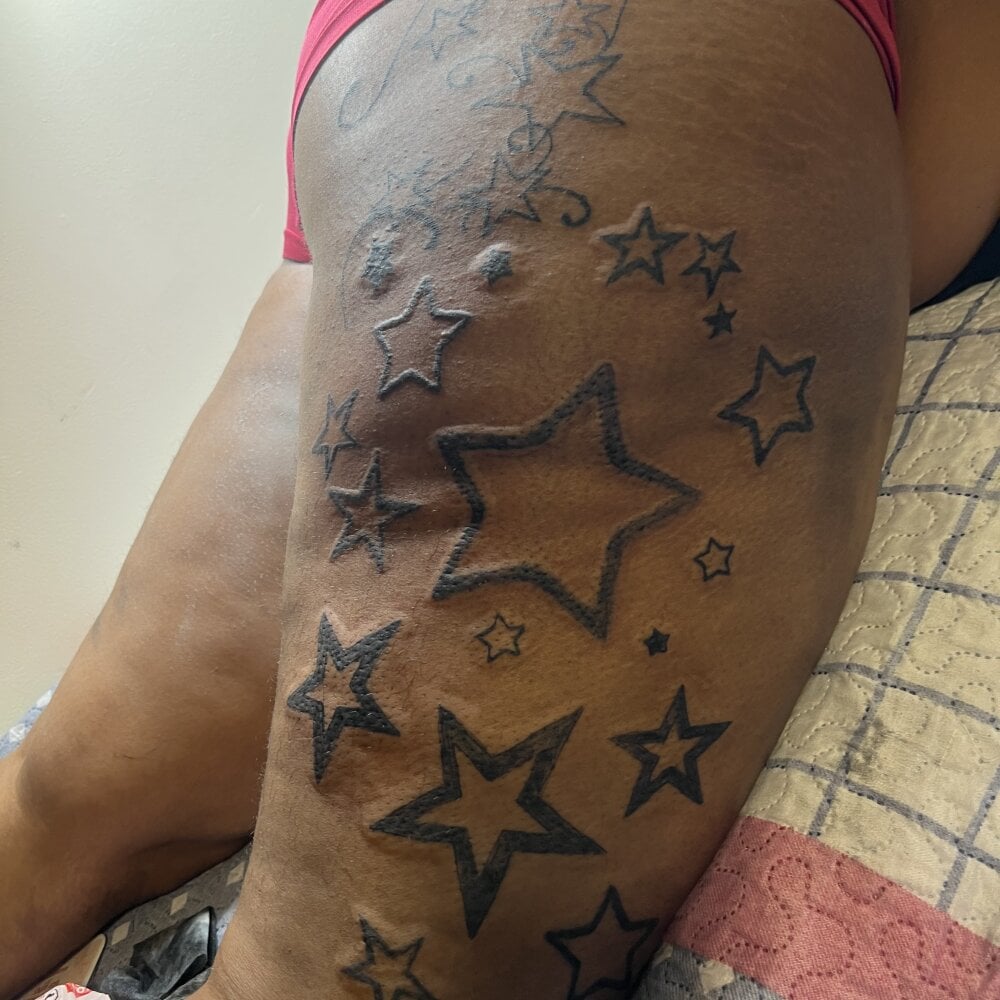 onaircams.com prettywett livesex profile in definitely-not-on-your-dick cams