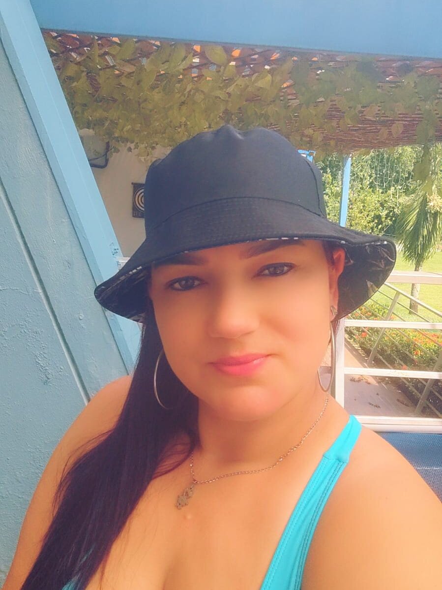 roja_tentacion webcam profile - ???