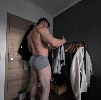 Danny88999 Male Cheapprivates Striptease Webcam