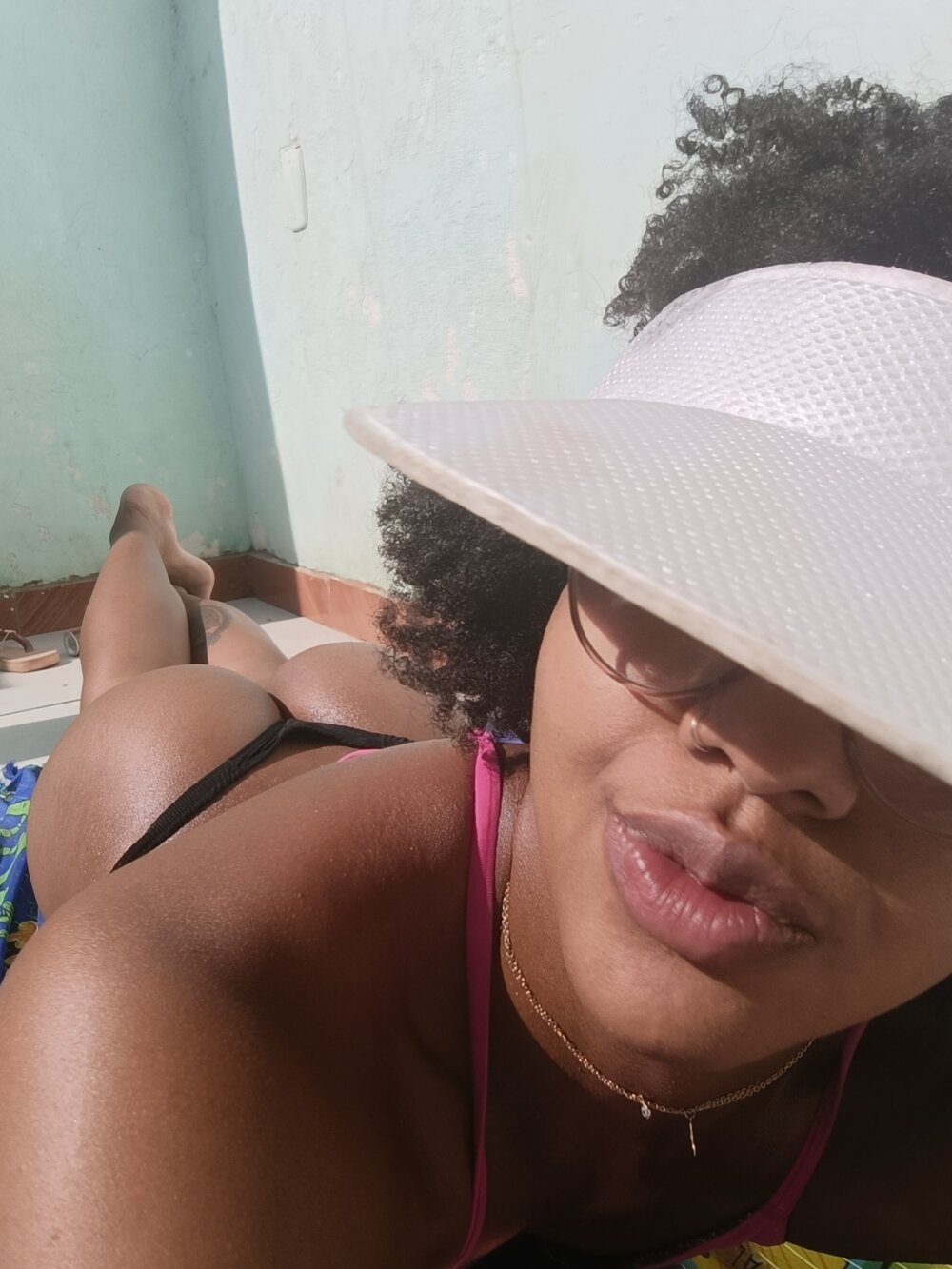 imblacksiren from stripchat