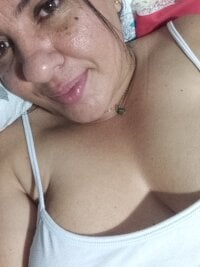 kasandradiaz's Live XXX Chat