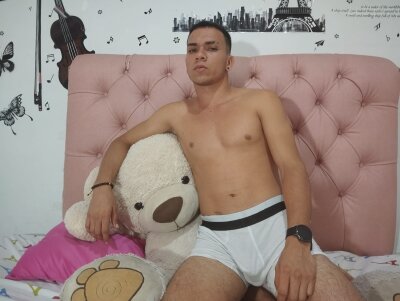 Andres_Griego - Stripchat Blowjob Cam2cam Deepthroat Boy 