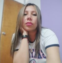 antonelacaliente's Offline Chat Room