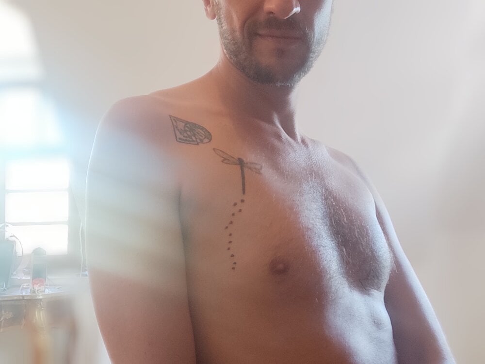 eastgermanbbttm from stripchat