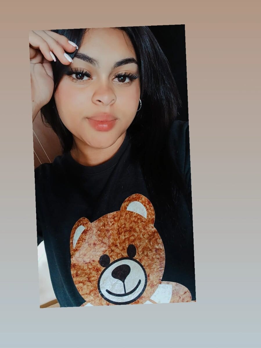 watchgirlcam.com sashasmith1 livesex profile in brown-hair cams