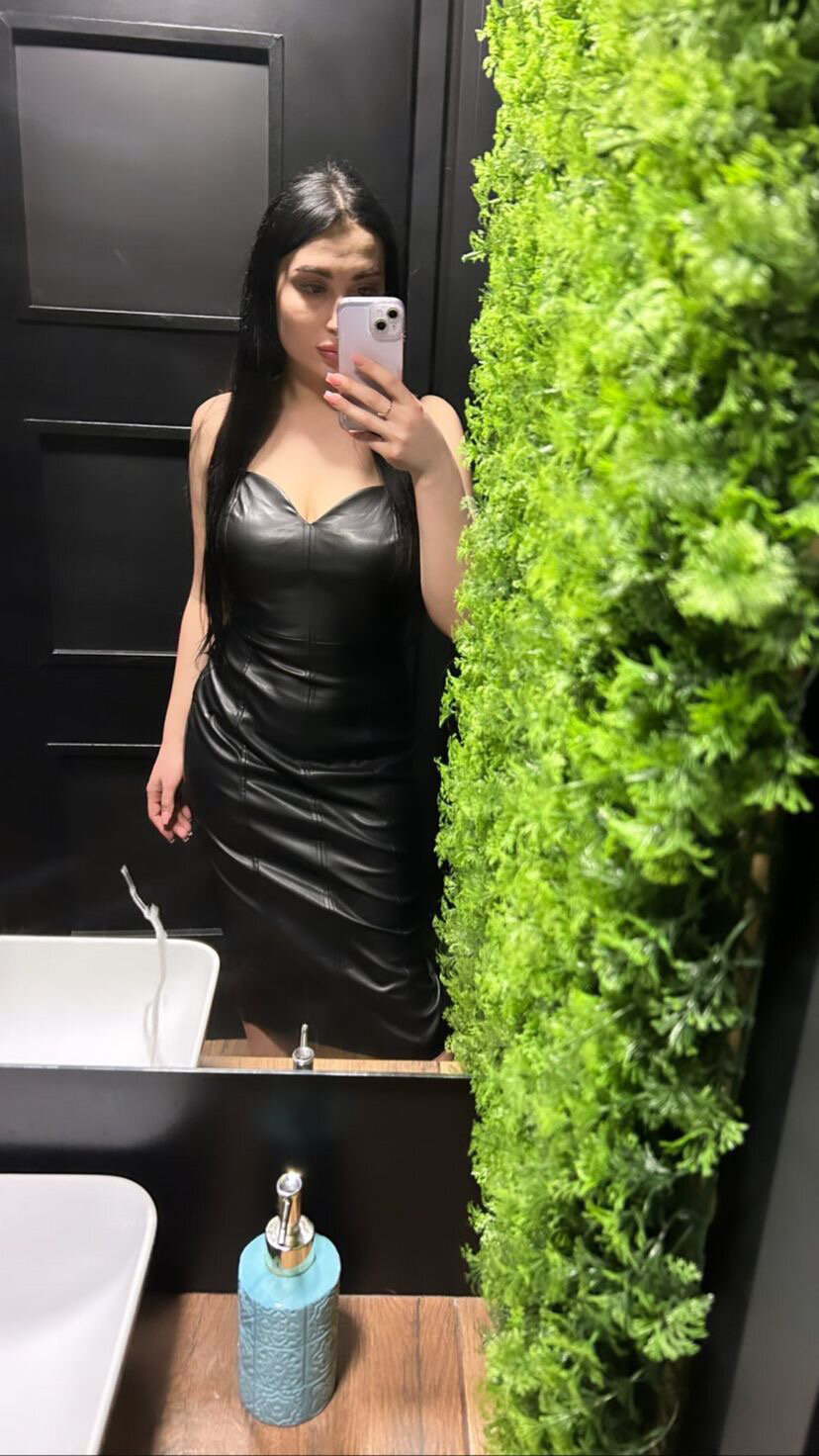 _leya_liana_
