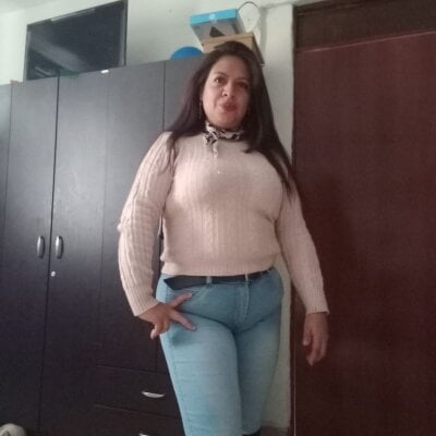 Selene__morgan Female Fingeringlatin Webcam Naked