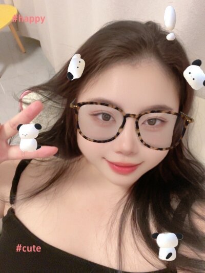 strawberry-168 from stripchat