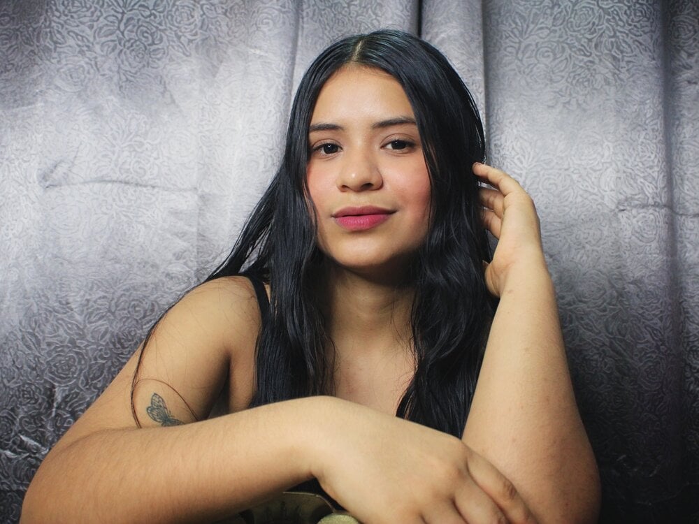 Valery_Lucero profile