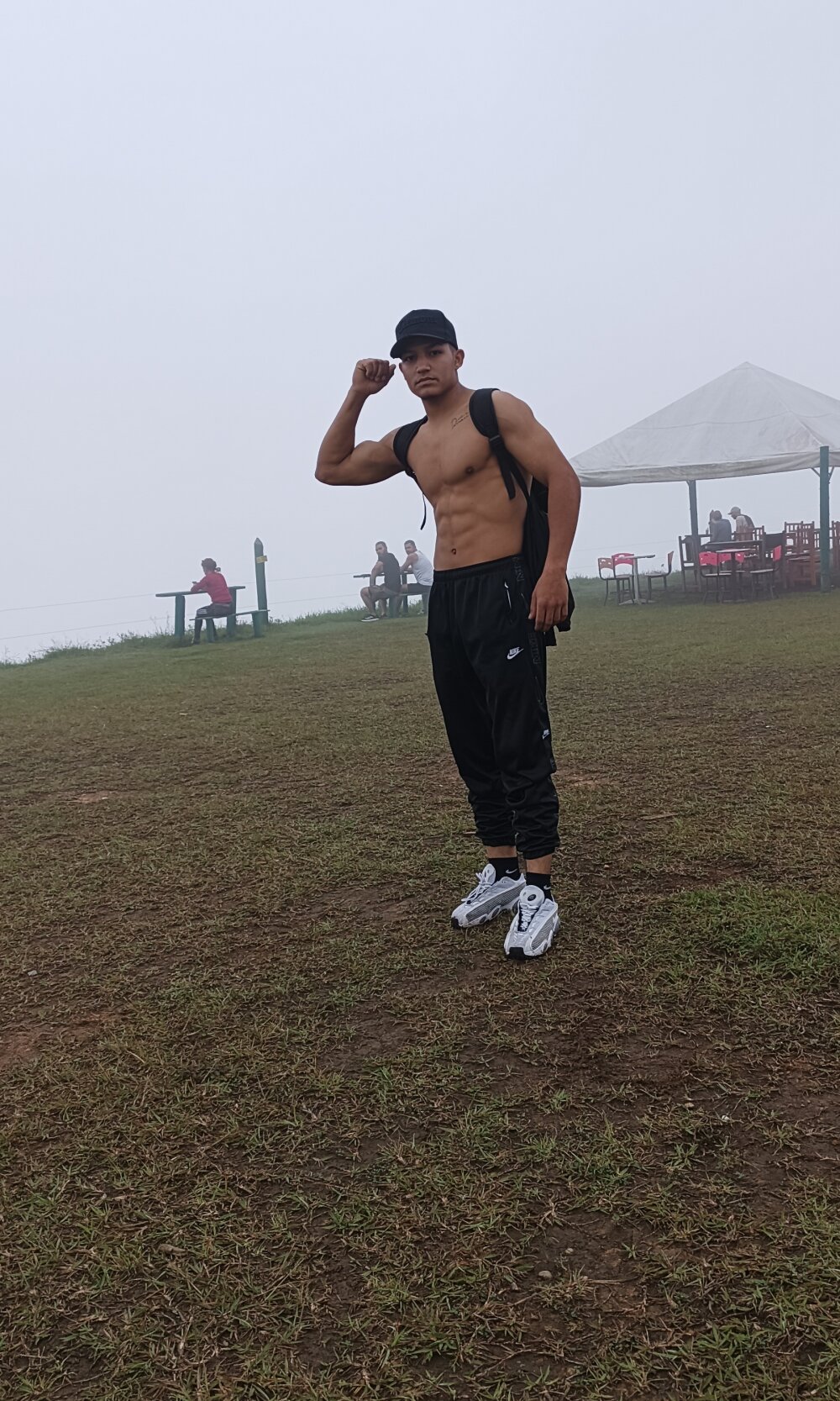 Daniel_sex07's Offline XXX Chat