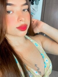 pamela_lunox's Offline Chat Room