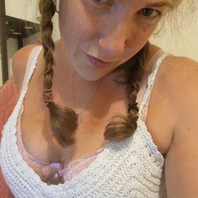Wisie_Cutie - big tits milfs