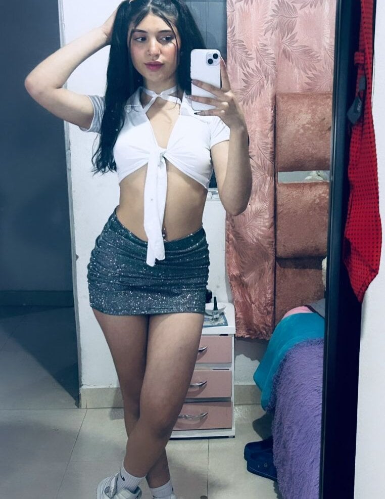 watchgirlcam.com ambaarrosse livesex profile in on-the-router cams