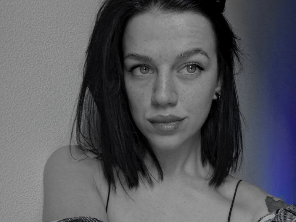 stripchat raspberry__girl_ Live Webcam Featured On sexcam3d.net