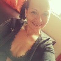 SmallMolly's Offline Chat Room